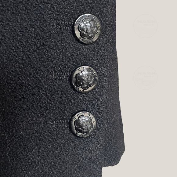 CHANEL 03C Black Cropped Bouclé Jacket (Style P20335V11746) | Military S FR 36 - Picture 13 of 15